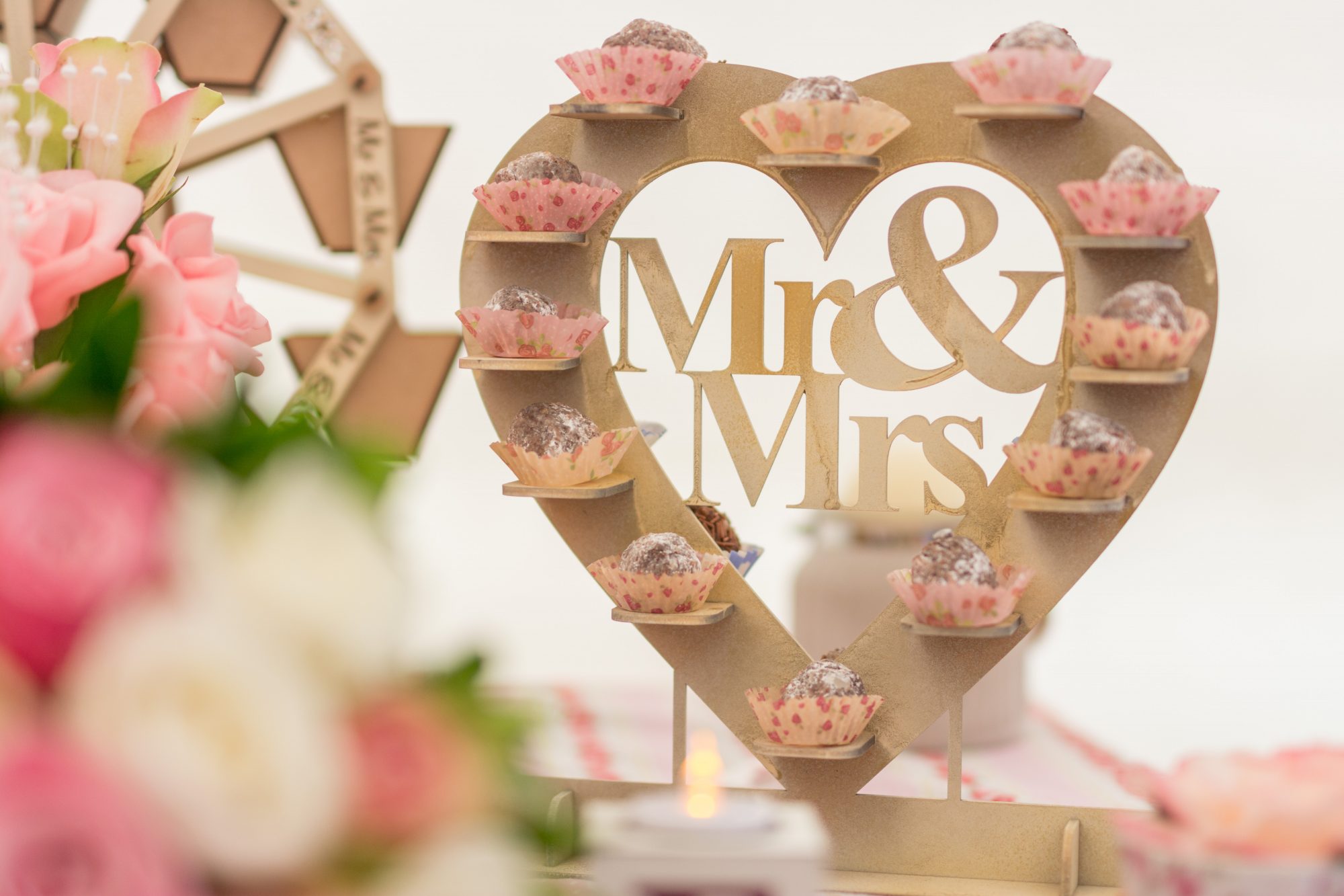 Mr and Mrs wedding reception cake stand photo